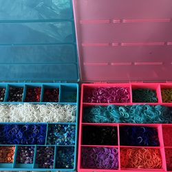 Bracelet Maker, Lots Of Different Color Beads And Bands