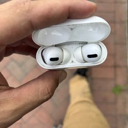 AirPod Gen 3