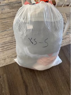 Bundled clothes for sale(see prices on description)
