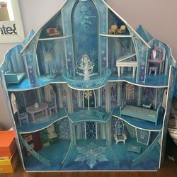 Huge Disney frozen doll house castle