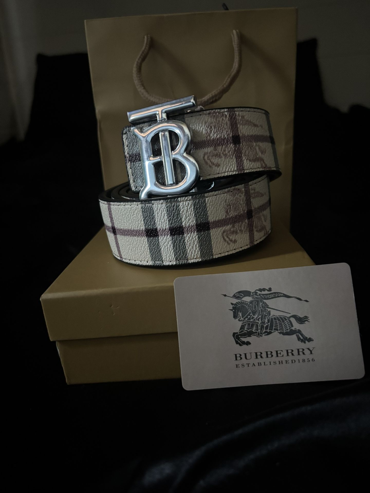 Burberry belt (Pattern Switch)