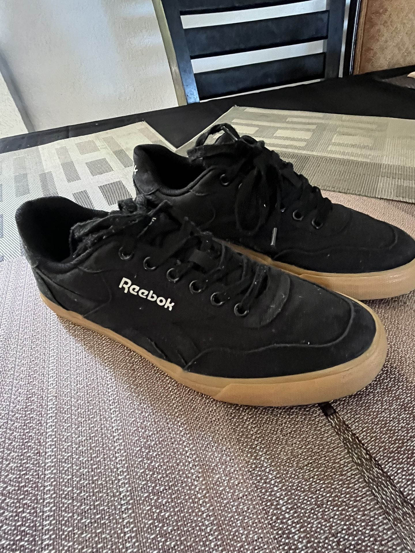 Reebok Men Canvas Shoes Size 10