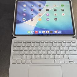 Apple iPad Air 13-inch M3 256gb Purple with screen protector and keyboard