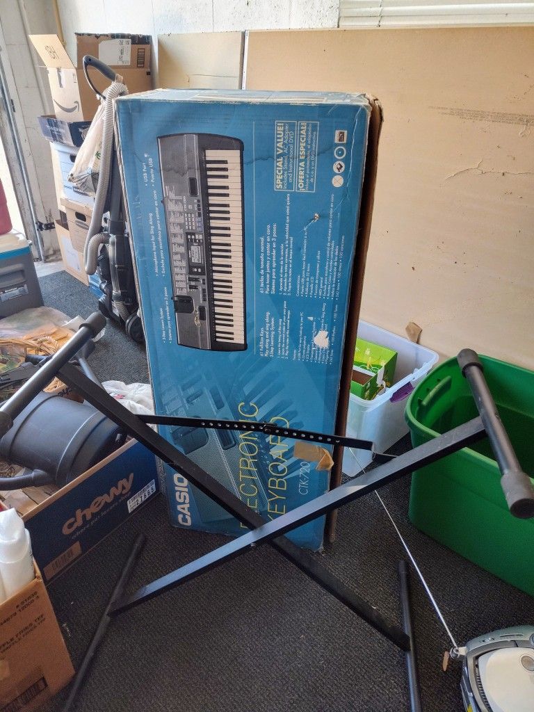 Casio Keyboard with Stand - LAST CALL