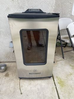 Master Built Electric Smoker Used Bbq