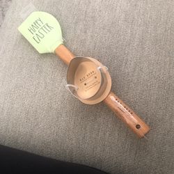 Silicone Spatula & Cookie Cutter Set