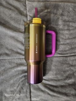 ‼️PLEASE READ DESCRIPTION‼️Starbucks Stanley Sunset Gradient 2024 NWT