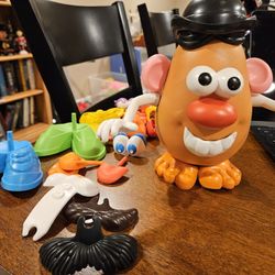Mr. Potato Head Classic Toy 1985 & Accessories 