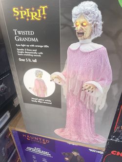 TWISTED GRANDMA Halloween animatronic spirit