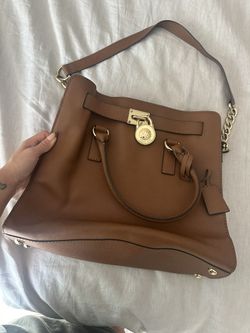 Michal Kors purse