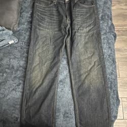signature levi jeans