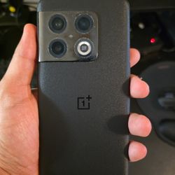 One Plus 10 Pro 5G