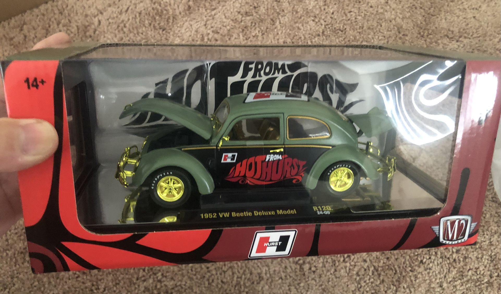 M2 Machines 1952 VW beetle Deluxe Model Hurst Chase 1:24 Scale Hot Wheels