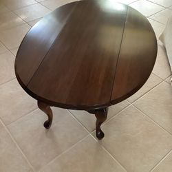 Drop Leaf Cocktail / Coffe Table