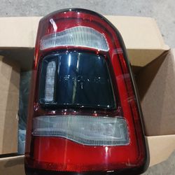 2019-2024 Ram 1500 Taillight 