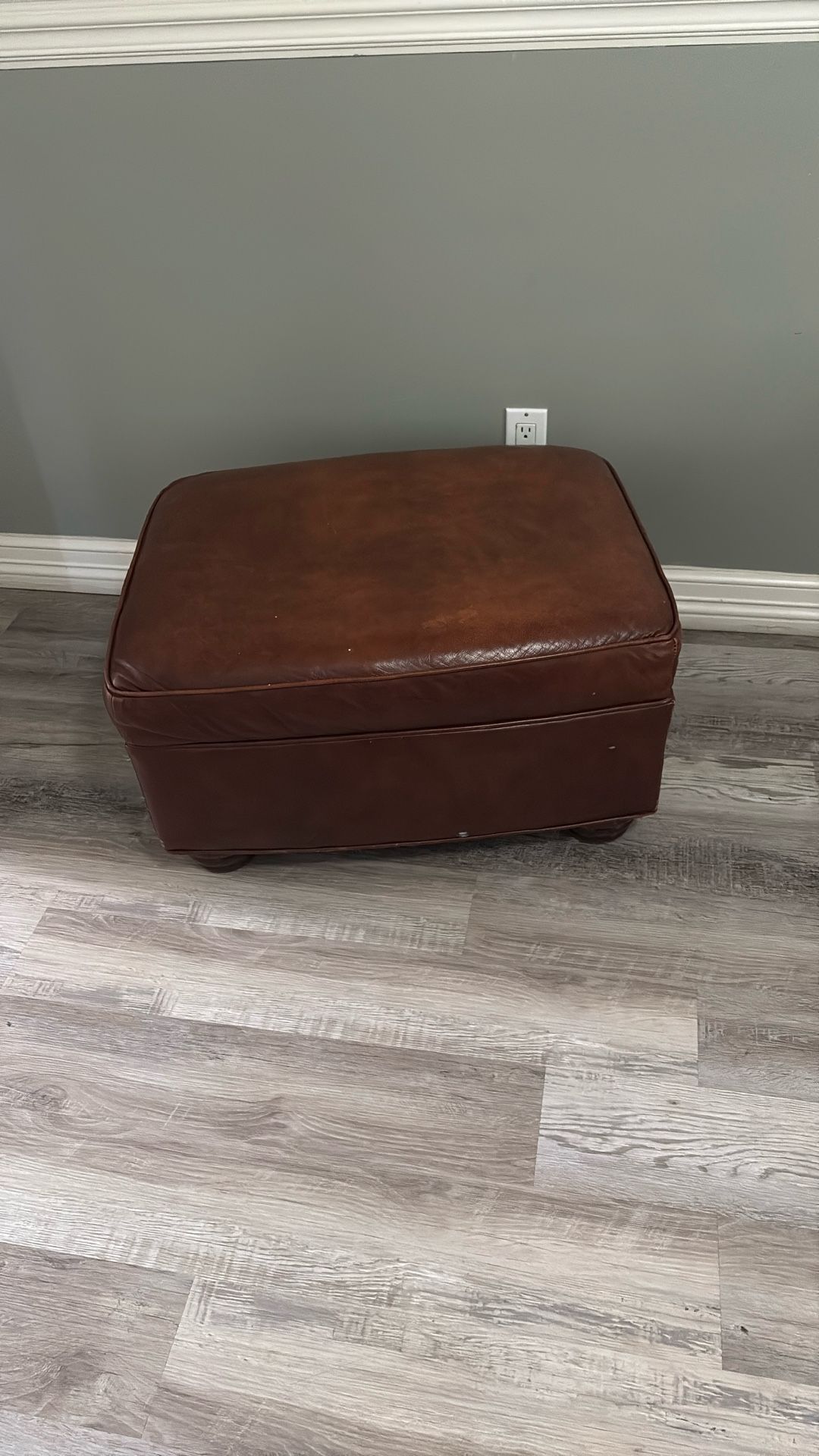 Ottoman 16 X 28