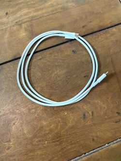 USB-C to Lightning Charging Cable 41.5 inches