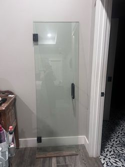 Frameless Glass Shower Door with Matte Black Hardware