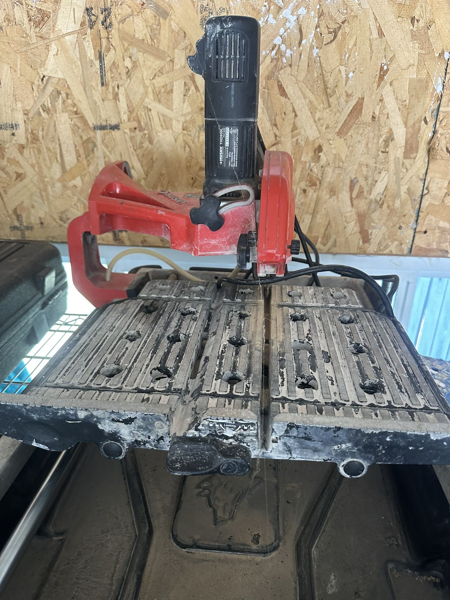 Husky Tile Saw