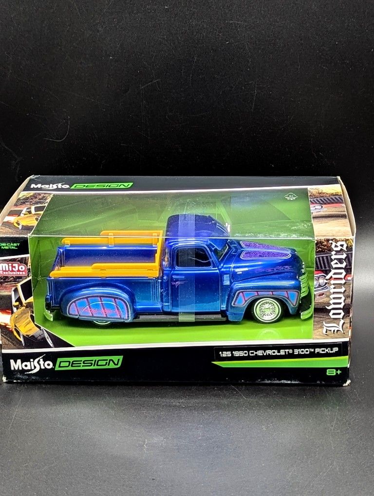 Lowrider 1:24 1950 Chevrolet 3100 Pickup Candy Blue Exclusive Truck