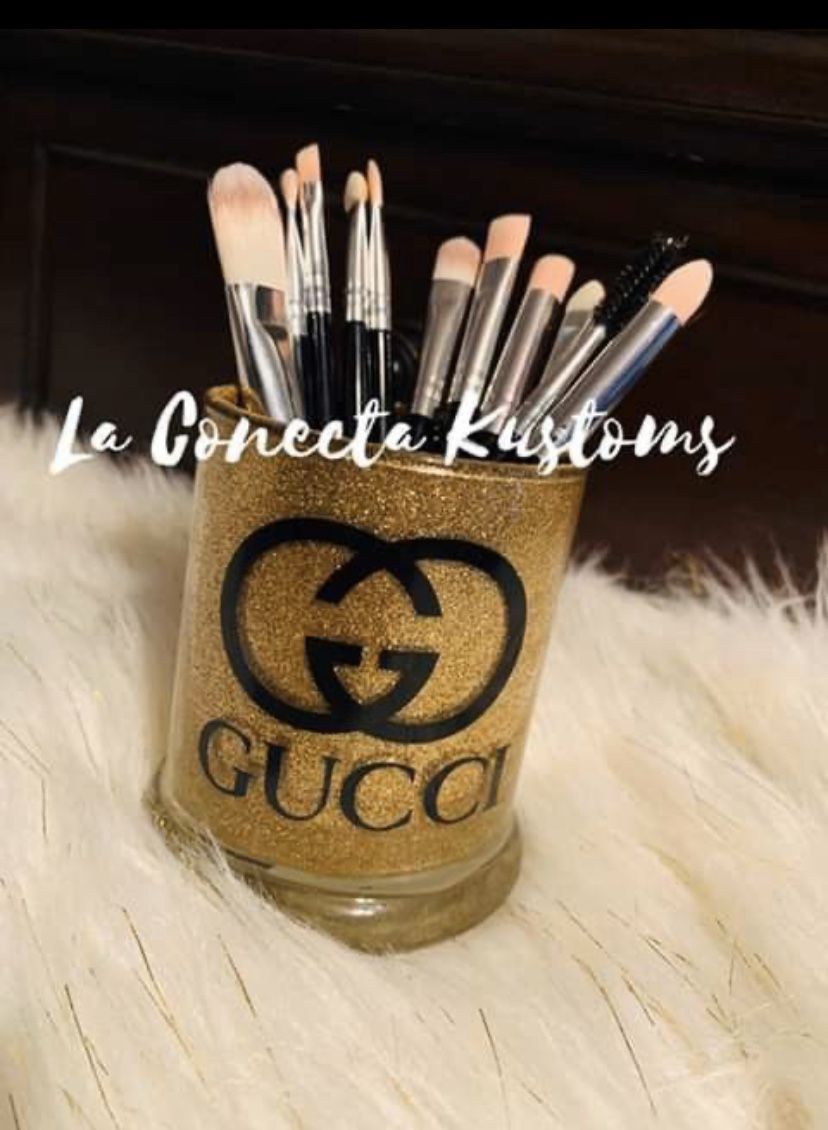Brand new custom makeup Gucci brush holder