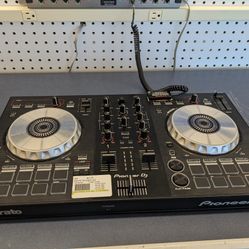 Pioneer DJ Seratp Mixer 