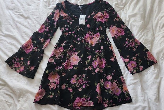Women's Short Dress Size XS New