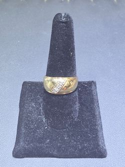 14kt YG Diamond Wedding Band. (C-4) SIZE 9. ASK FOR RYAN. #(contact info removed)49