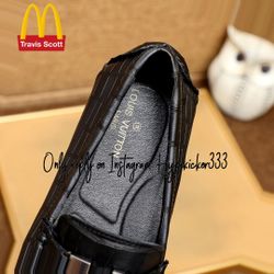dress LV leather LV shoes 100% condition shoes for Sale in