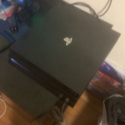 Ps4 pro(With Red Controller And Charger)
