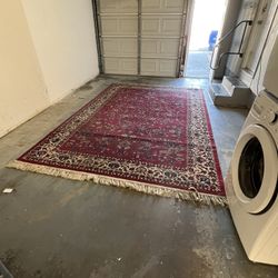8x10 Rug In Great Shape