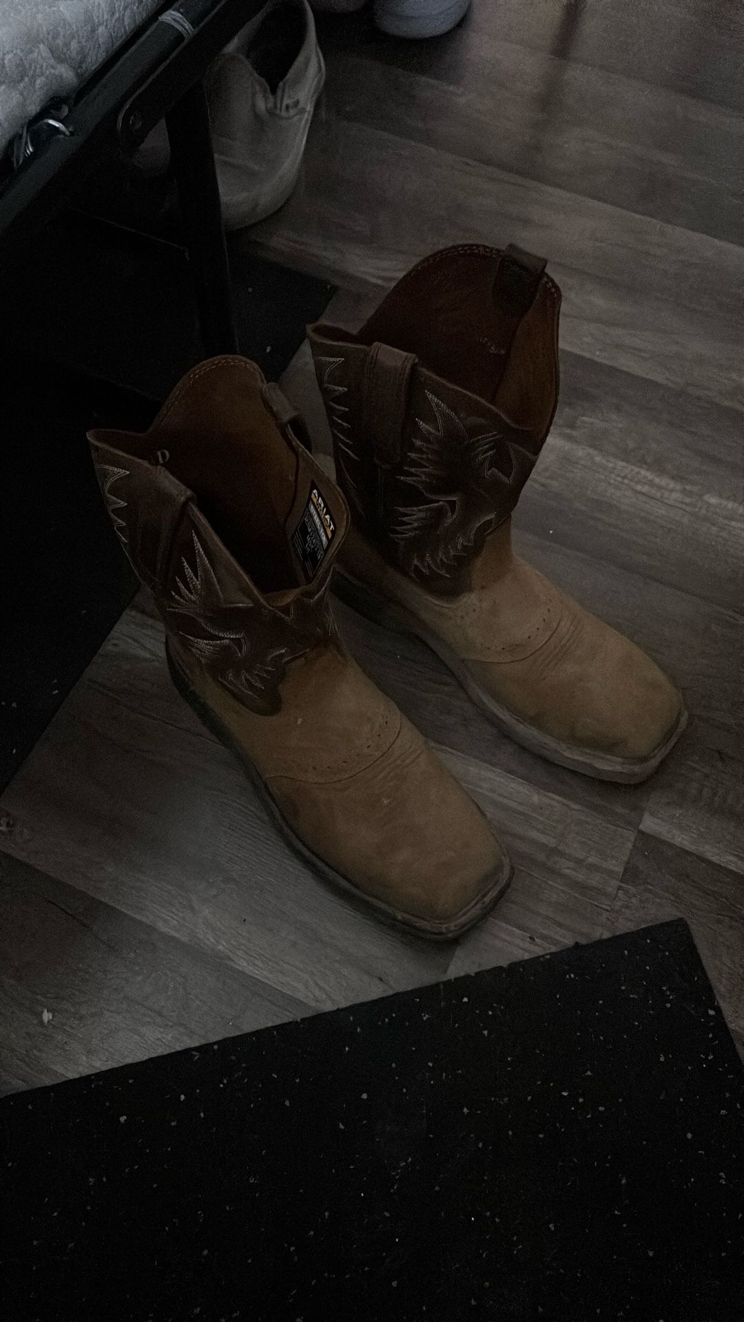 Size 9.5 Ariat Work Steel Toe