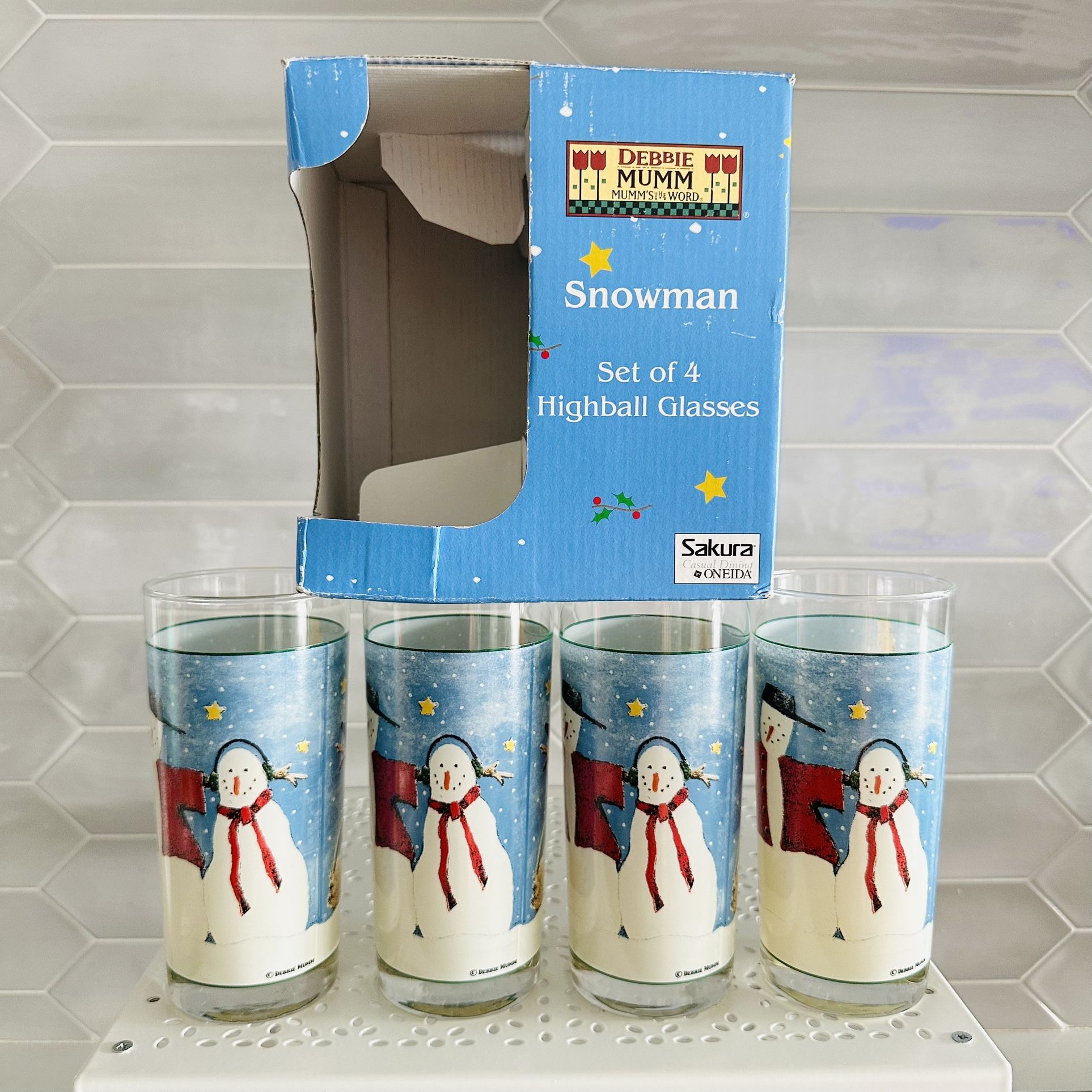 New in box vintage Debbie Mumm Sakura/Oneida Snowman Highball Glasses Set Of 4, 16 Oz- Made in USA Unused in original box