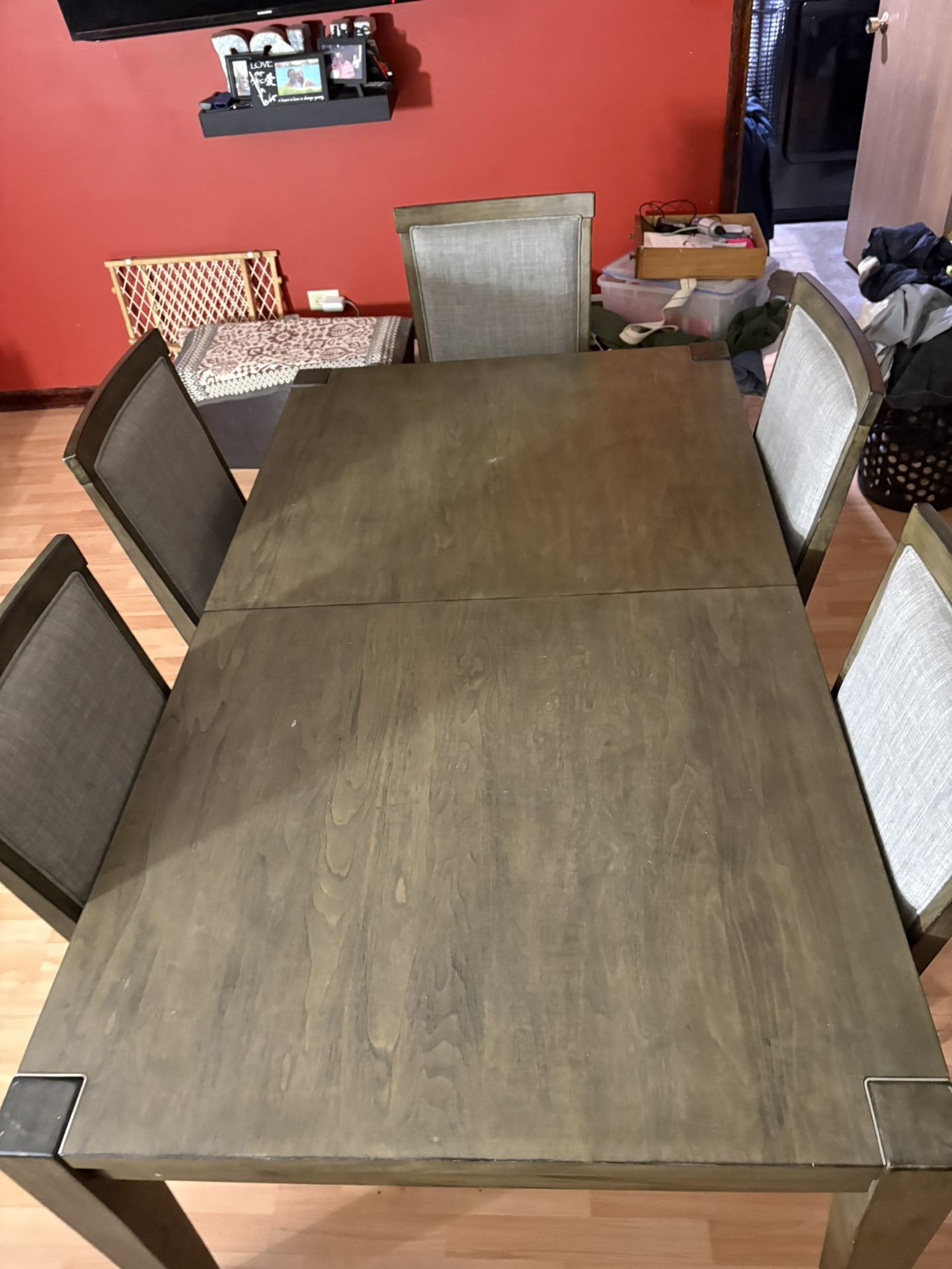 π₯ Dining Table + Chairs β Must Go Today