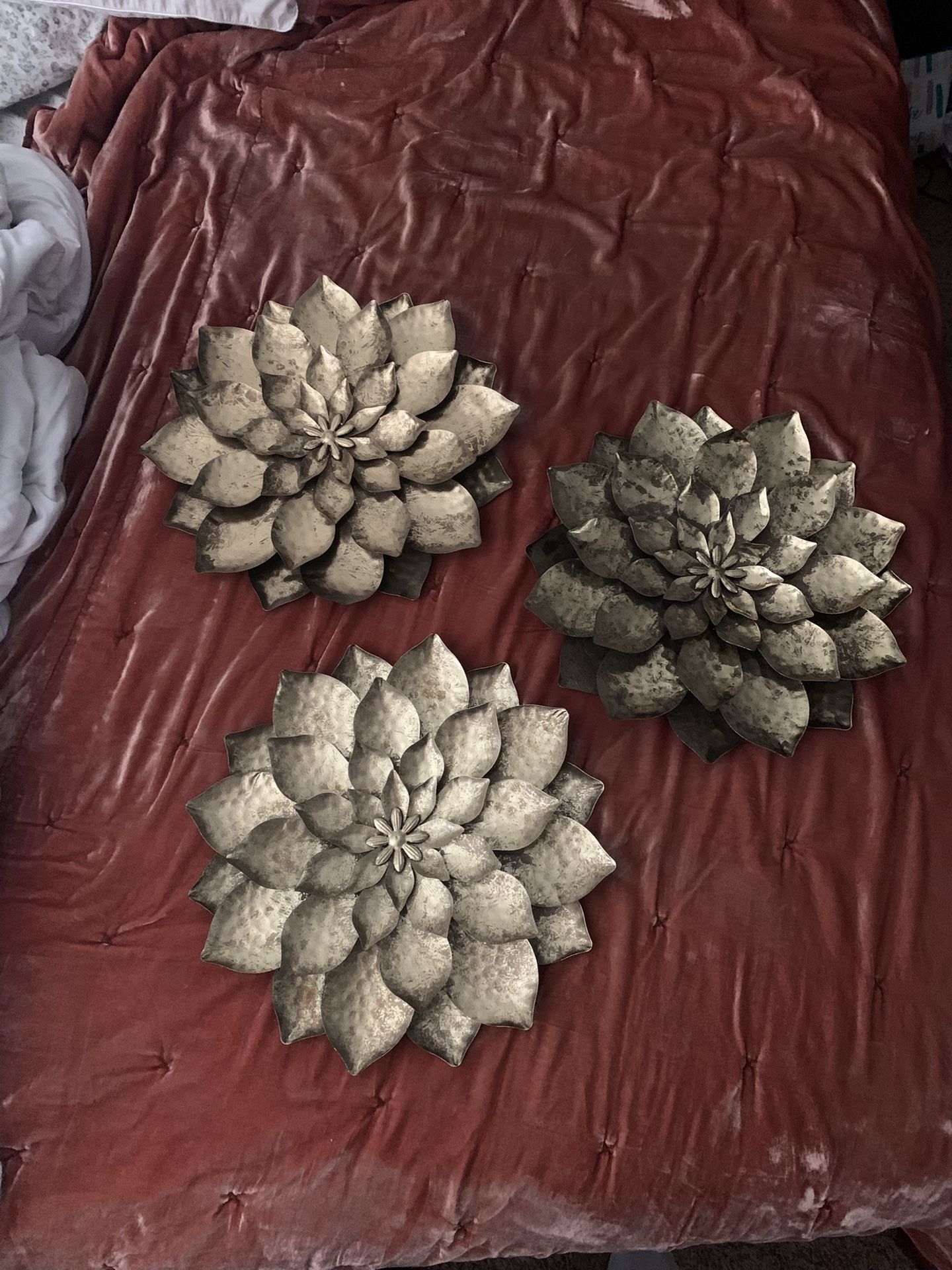 Wall Decorations-Gold Flowers