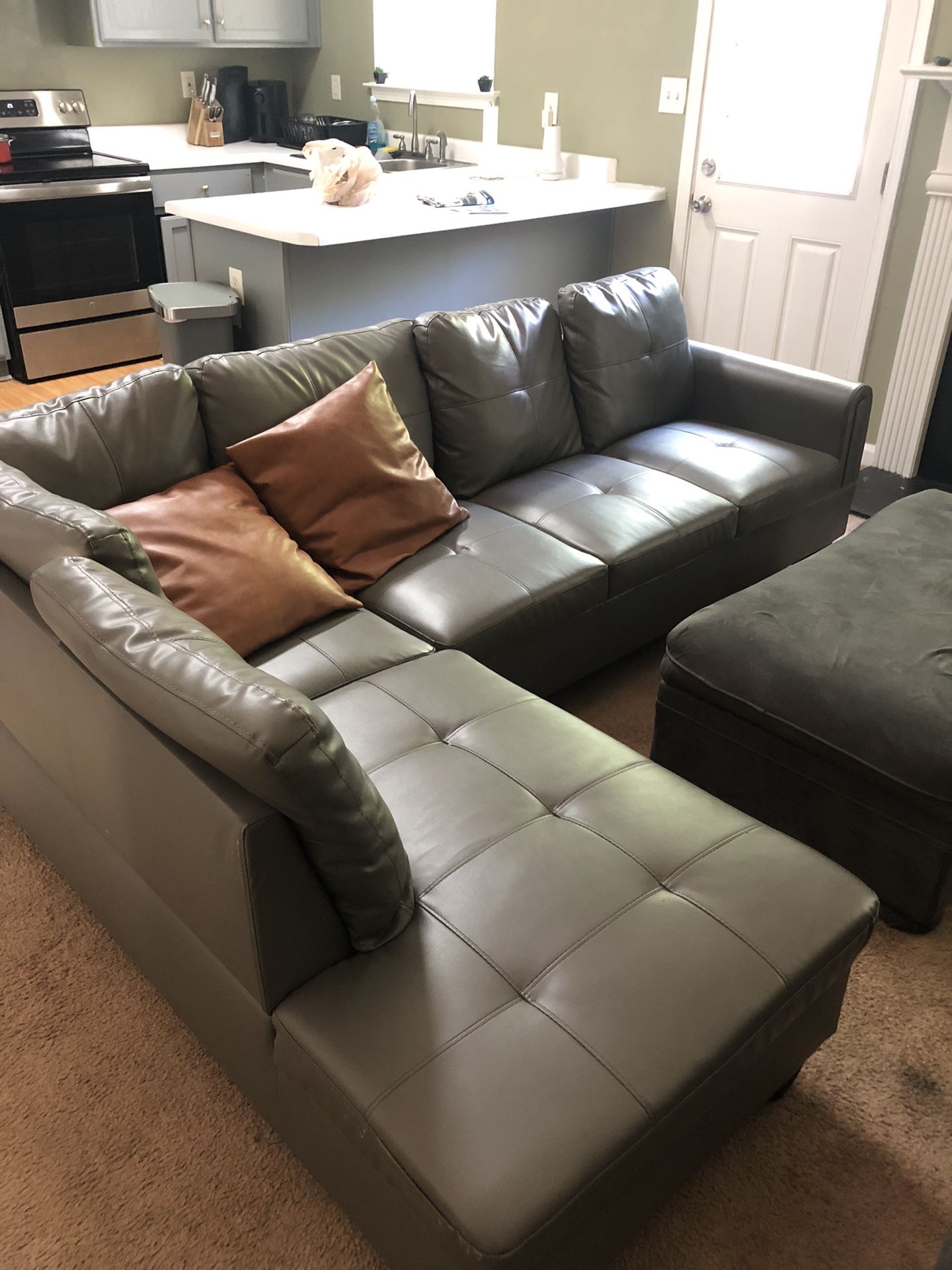 L Couch With Ottoman