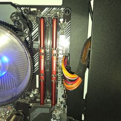 2x 8 GB  T FORCE RAM (16GB) 3200 Mhz