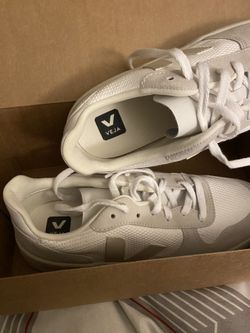Veja Sneakers