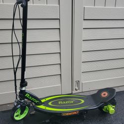 SCOOTER BATTERY POWERED 