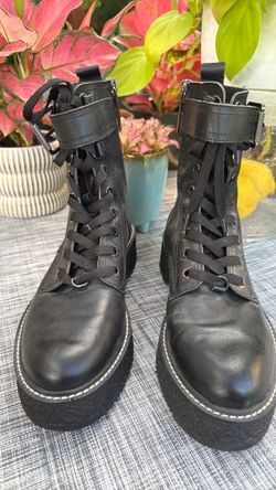 Zara boots size 8