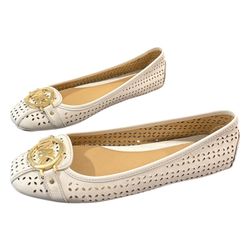 NWOB Michael Kors Fulton Moc Leather Moccasin Buckle Flats Cream Size 6.5M