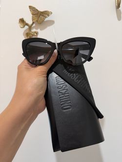 Moschino sunglasses NEW