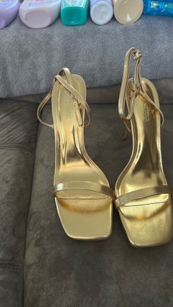 Size 10 gold heels