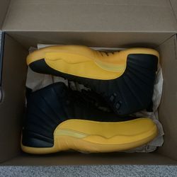 Jordan 12 University Gold 