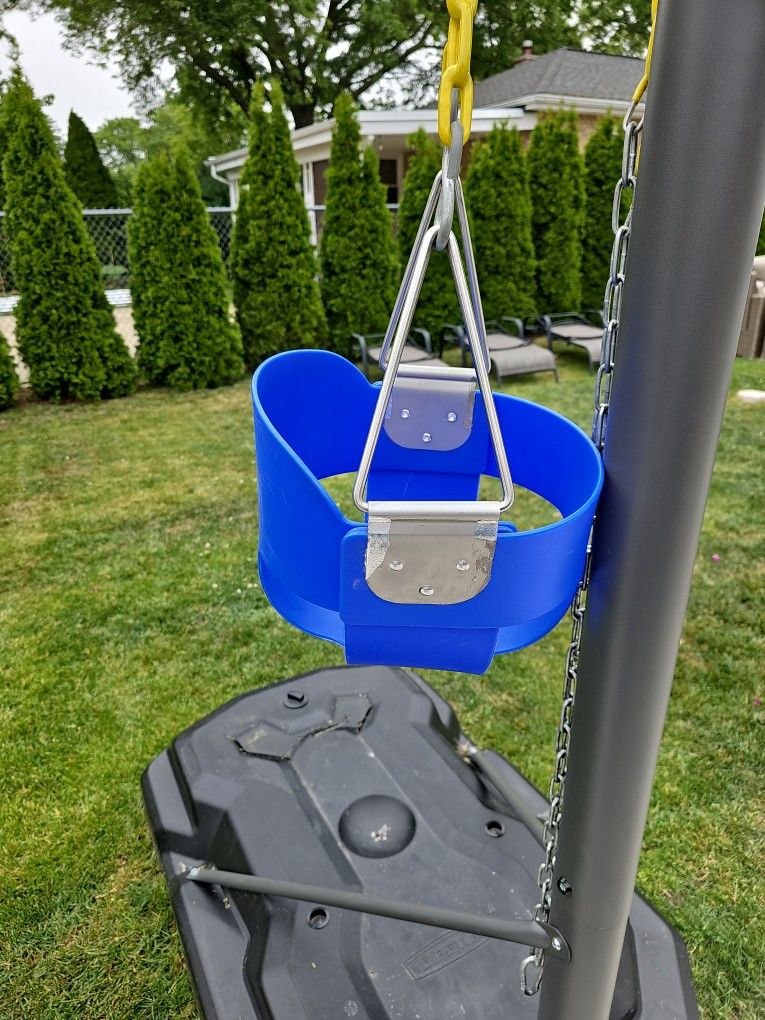 kids swing