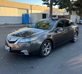 Acura LT