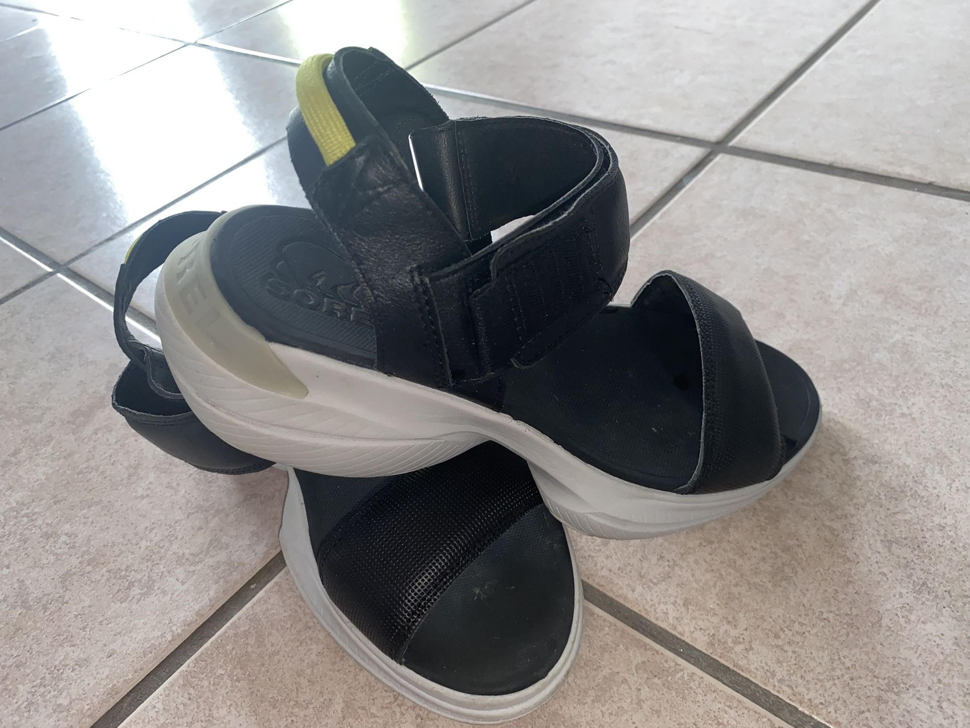 Sorel Women's Explorer Blitz Stride Leather Sandals Black/White Sz 8