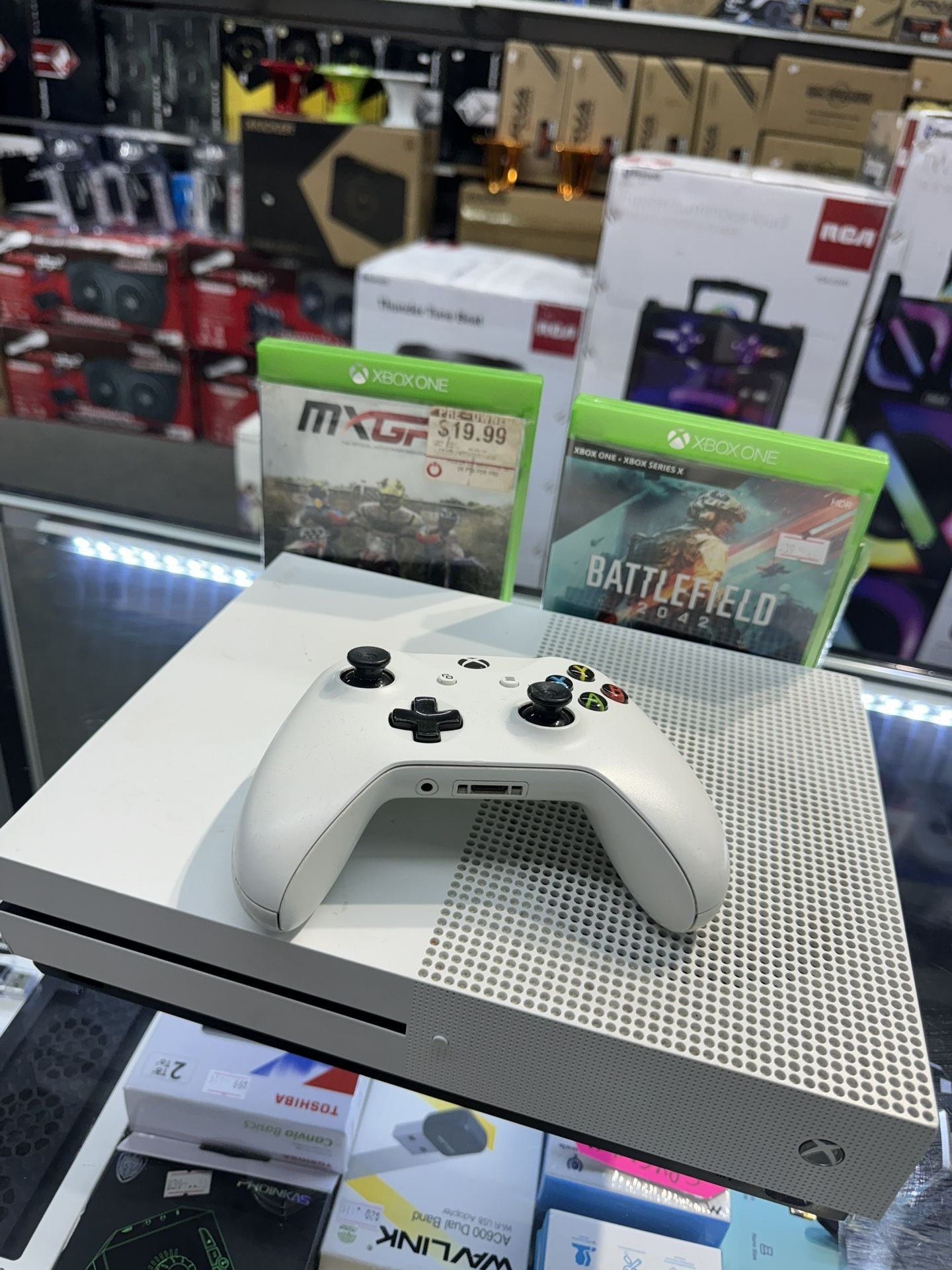 XBOX ONE S. WITH FREE GAME AND CONTROLLER