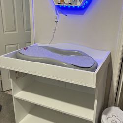 Changing table 