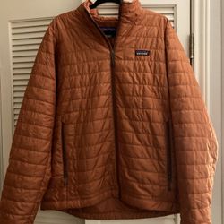 Men’s XL Patagonia Puffed Quilted Jacket